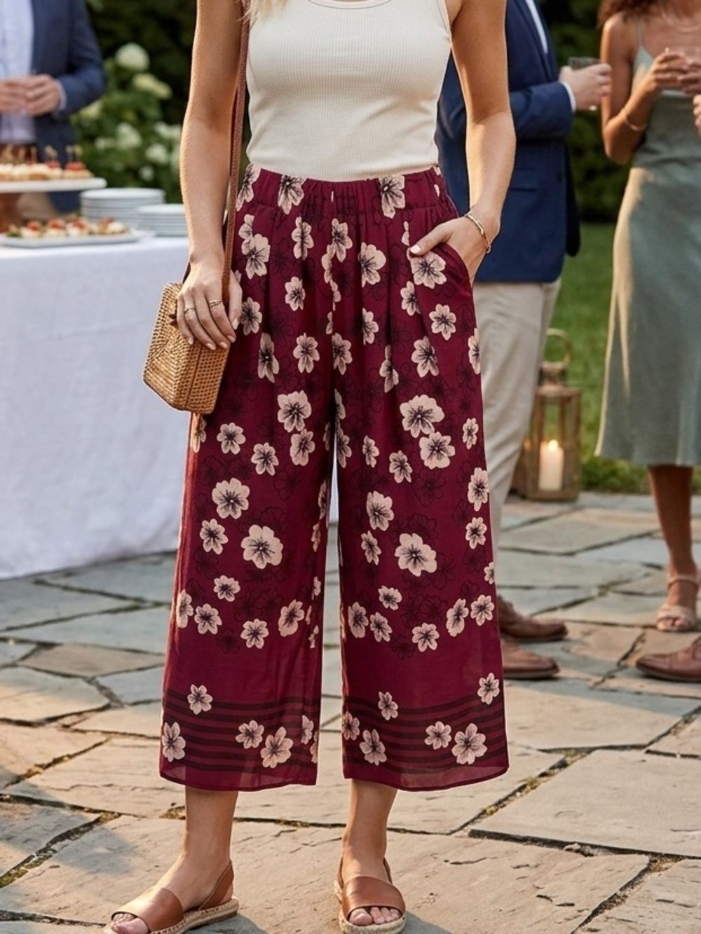 NWT Umgee Burgundy Floral Wide-Leg Cropped Pants sz SMALL